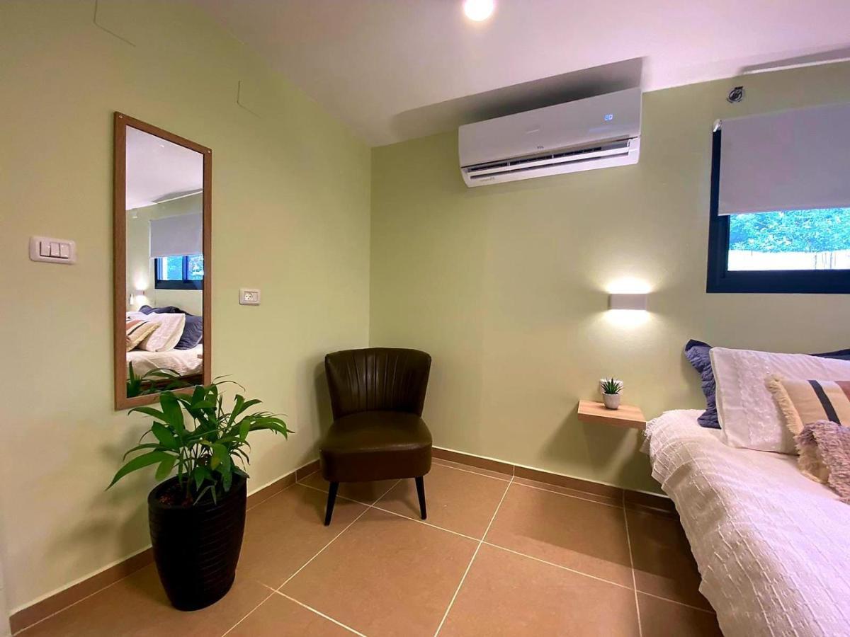 בקתת וולקנו בגולן Volcano Cabin Golan-Heights Sha'al Екстер'єр фото